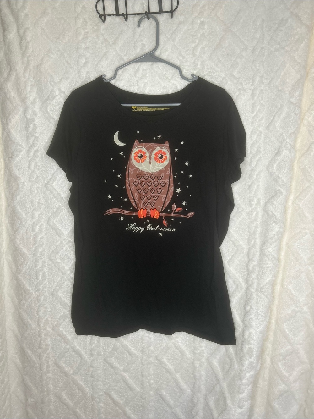 Women’s Black Short-Sleeve Owl Graphic Tee with Orange Accents